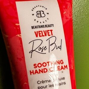 BEAUTANIQ Beauty Velvet Rose Bud Hand Cream lotion NEW purse mini travel sample